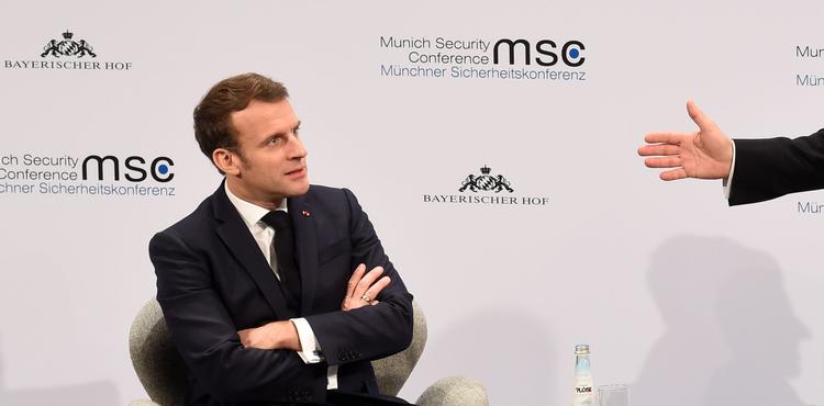 Emmanuel Macron fotograferet på sikkerhedskonferencen i München tidligere i dag.  Foto: Christof Stache/Ritzau Scanpix