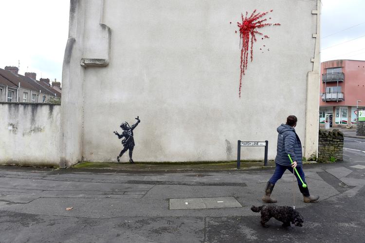 Banksy-værket i Bristol fotograferet 13. februar, inden det blev udsat for hærværk.  Foto: Rebecca Naden/Ritzau Scanpix