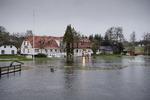 Oversvømmelser ved Svostrup Kro i Midtjylland fotograferet i går.  Foto: Bo Amstrup/Ritzau Scanpix