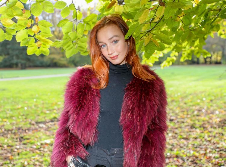 Alva Madsen fra DR's reality-program Fars pige fortæller om sit kulturforbrug Foto: DR/Jens Østergaard