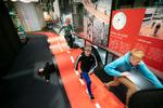 En af de mere abstrakte repræsentationer på udstillingen Kids’ City er disse tre bakker, der henviser til Cykelslangen af Dissing+Weitling. Foto: DAC