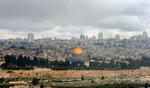 'Næste stop Grædemuren'. Israel har besluttet at bygge en jernbane under Jerusalems gamle by med station ved et af jødernes helligste steder, Grædemuren. Foto: Ahmad Gharabli/Ritzau Scanpix