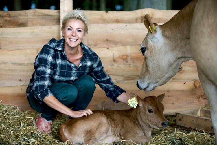 Lene Beier er vært på 'Hjem til gården', som er et eksempel på et af de realityprogrammer, der ifølge TV 2 kan noget helt særligt.  Foto: Lotta Lemche 