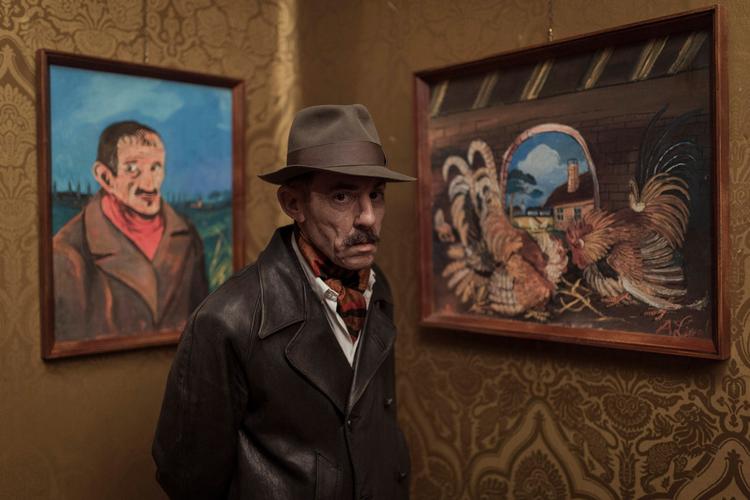 Elio Germano er på Berlinalen i spil til en pris for årets mandlige hovedrolle for en indfølt tour de force i rollen som den psykisk syge maler Antonio Ligabue.  Foto: Chico de Luigi