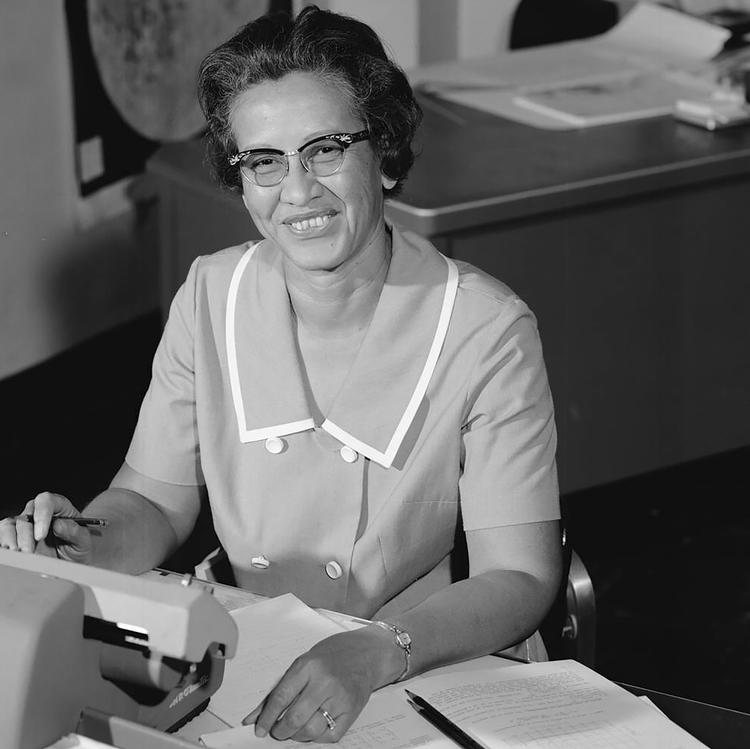 Katherine Johnson arbejdede for  Nasa i 33 år og var med til at sende John Glenn i kredsløb om Jorden og til at sikre månelandingen i 1969.  Foto: Handout/Ritzau Scanpix