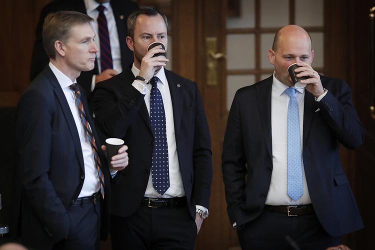 Jakob Ellemann-Jensen (i midten) havde kritiske spørgsmål med til dagens spørgetime Foto: Jens Dresling/POLFOTO