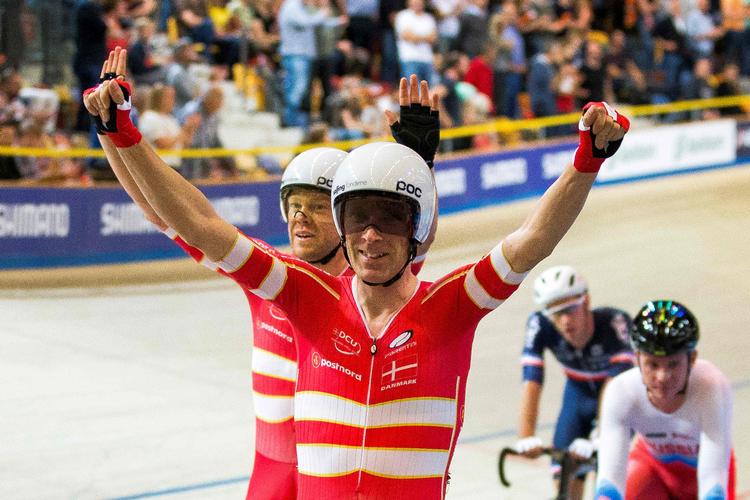 Michael Mørkøv (th.) og Lasse Norman jubler efter at have vundet europamesterskabet i parløb i slutningen af oktober. På søndag er de medaljekandidater ved VM og til august ved OL.
 Foto: Vincent Jannink/Ritzau Scanpix