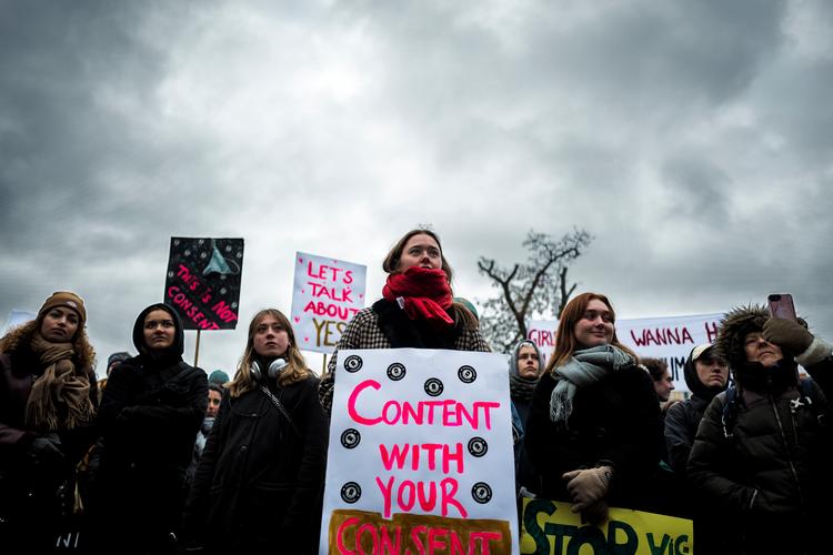 Demonstration for samtykkebaseret lovgivning tilbage i november 2018, arrangeret af Amnesty på Bertel Thorvaldsens Plads i København. Foto: Rasmus Flindt Pedersen/POLFOTO