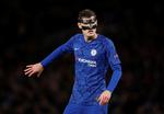 Med en maske til at beskytte den brækkede næse spillede Andreas Christensen i midterforsvaret for Chelsea, der blev besejret af Bayern München. Foto: Matthew Childs/Ritzau Scanpix