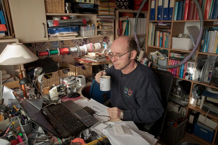 Den svenske avis Dagens Nyheter afslører i dag sammen med et netværk af medier fra det meste af verden, hvordan en virksomhed har lokket folk til at sætte penge i investeringer, der tilsyneladende ikke ekisiterer. 57-årige Jan Kruse står i virksomheden kartotek.  Foto: Peter Hove Olesen/POLFOTO