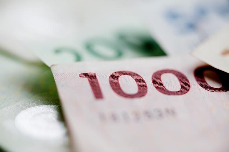 Danskerne fravælger i stigende grad at bære rundt på kroner og øre i fysisk form til betalinger. Foto: Thomas Borberg/POLFOTO