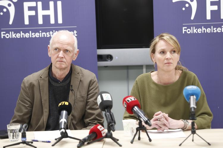 Folkehelseinstituttet i Norge informerer om corona-situationen i landet.  Foto: Terje Bendiksby/Ritzau Scanpix