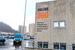 En medarbejder fra College360 i Silkeborg blev fredag ved middagstid sat i karantæne med sin familie, mens myndighederne undersøgte, om et familiemedlem til medarbejderen var smittet i forbindelse med en rejse til Italien. Undersøgelser viser, at der ikke var tale om coronavirus. Foto: Ernst van Norde/Ritzau Scanpix