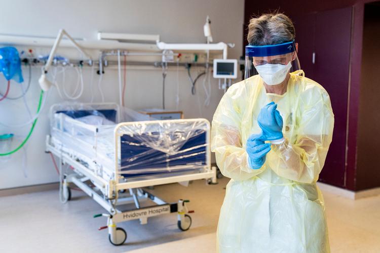Foreløbig er ingen danskere indlagt med corona, de fire smittede er i hjemmekarantæne. Men skulle det blive nødvendigt med indlæggelser, er man forberedt, blandt andet på Hvidovre Hospital. Foto: Ida Marie Odgaard/Ritzau Scanpix