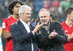 Dietmar Hopp (tv.) fik en undskyldning af Bayern-bossen Karl-Heinz Rummenigge.  Med Hopps penge gik Hoffenheim på under 20 år fra serieklub til Champions League-deltager.  Foto: Daniel Roland/Ritzau Scanpix