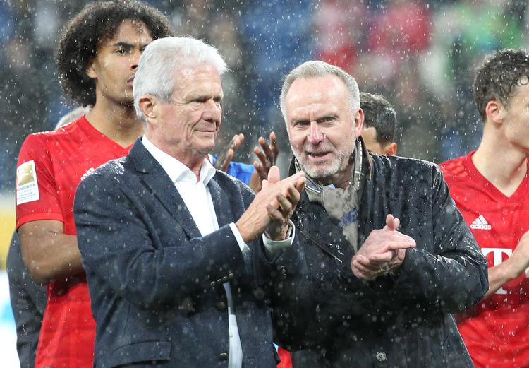 Dietmar Hopp (tv.) fik en undskyldning af Bayern-bossen Karl-Heinz Rummenigge.  Med Hopps penge gik Hoffenheim på under 20 år fra serieklub til Champions League-deltager.  Foto: Daniel Roland/Ritzau Scanpix