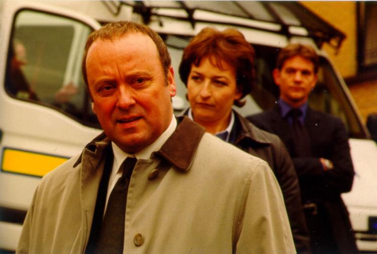 'Taggart'-holdet er på banen. Her ses Alex Norton som Matt Burke, Blythe Duff som Jackie Reid og John Michie som Robbie Ross. 