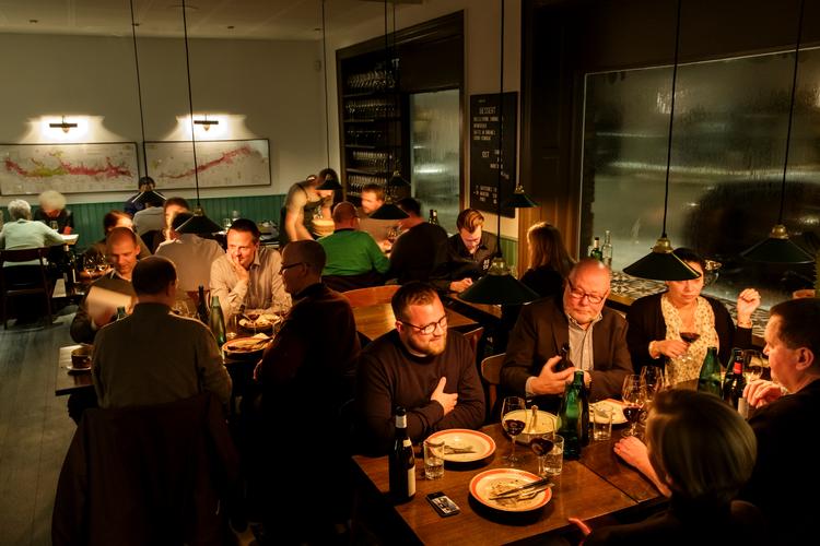 Restaurant Anarki på Frederiksberg er et af pianist Katrine Gislinges favoritsteder. Foto: Mads Nissen/POLFOTO