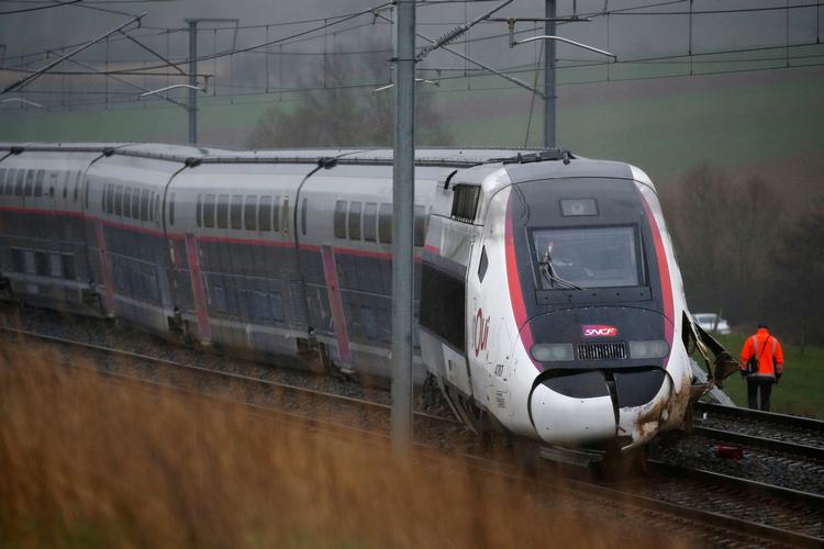 Højhastighedstoget forlod stationen i Strasbourg klokken 7. 19 torsdag morgen. Det nåede kun at køre cirka en halv time, før det blev afsporet.  Foto: Pascal Rossignol/Ritzau Scanpix
