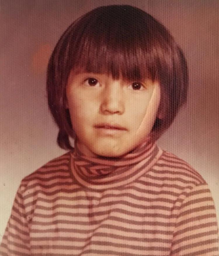 Cleo forsvandt som lille fra sin familie. Hun blev bortadopteret som tusindvis af indfødte canadiske børn blev det. Foto: CBC/privatfoto