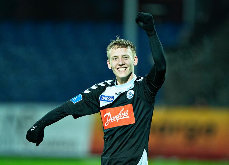 SønderjyskEs Emil Frederiksen blev matchvinder med sit mål til 2-1 kort før tid. Foto: Henning Bagger/Ritzau Scanpix