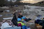 Tyrkisk politi forsøger angiveligt at få flygtninge og migranter over grænsen til Grækenland.  Foto: Jacob Ehrbahn/POLFOTO