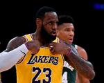 NBA-stjernen LeBron James, der har kontrakt med Los Angeles Lakers, har aldrig spillet uden tilskuere, og han har ikke tænkt sig at starte på det nu - coronavirus eller ej. Foto: Harry How/Ritzau Scanpix