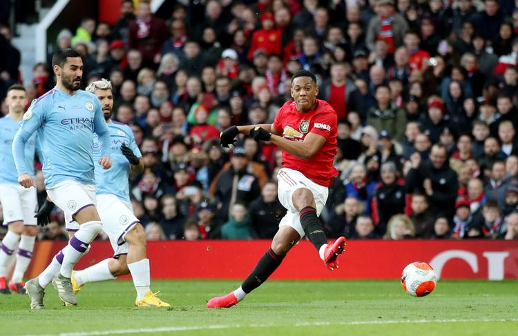 På et smukt oplæg fra Bruno Fernandes sendte Manchester Uniteds Anthony Martial søndag bolden i nettet i opgøret mod lokalrivalen Manchester City. Foto: Carl Recine/Ritzau Scanpix