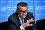   »Nu hvor virusset har fundet fodfæste i så mange lande, er truslen om en pandemi blevet meget reel«, siger Tedros. Foto: Fabrice Coffrini/Ritzau Scanpix
