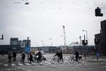 I oktober 2019 åbnede Københavns bredeste cykelsti på den nye Dybbølsbro. Den har dog paradoksalt nok voldt problemer for cyklisterne, hvorfor teknik- og miljøforvaltningen flere gange har forsøgt at justere trafikløsningen. Nu er borgmesteren gået ind i sagen og varsler nye forbedringer.  Foto: Nima Taheri/POLFOTO