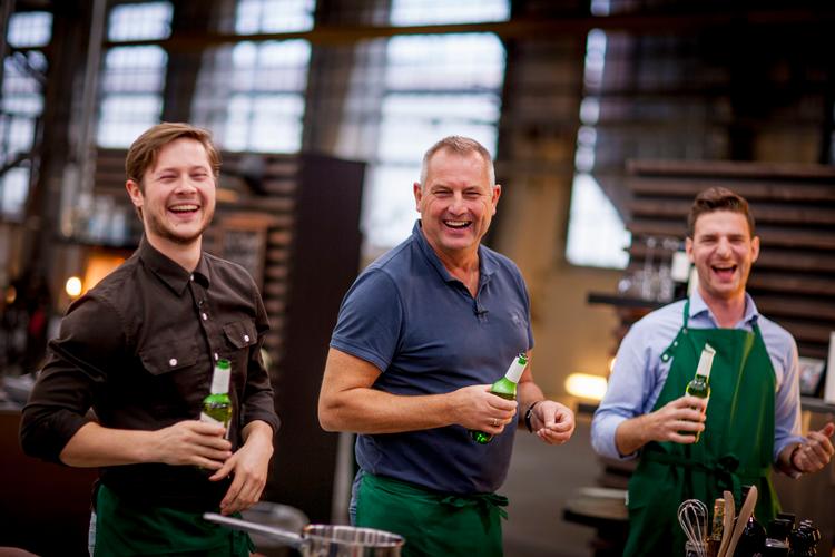 Man fristes til at tro, at alle ukvemsord er blevet klippet ud af producenterne, fordi 'Maddysten' absolut skal være en lun og ufarlig feel good-suppe.  Foto: DR