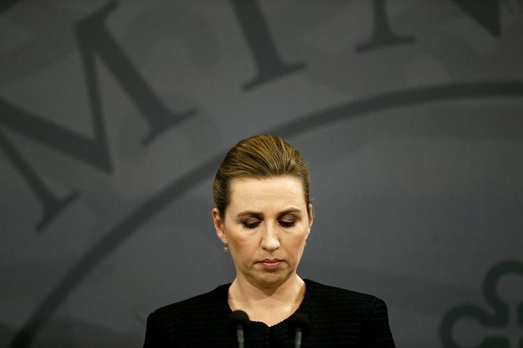 Statsminister Mette Frederiksen (S) informerede onsdag aften om en række nye og vidtgående tiltag for at forhale epidemien med den ny coronavirus. Foto: Mads Nissen