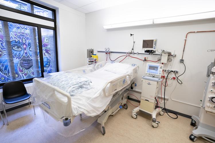     En intensivstue på den nye Pandemiafdeling i 3 etager på Aalborg Universitetshospital, der står klar til brug for smittede med coronavirus. Foto: Henning Bagger/Ritzau Scanpix