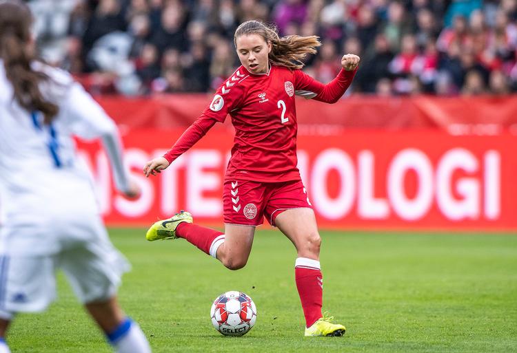 Det har altid været Emma Snerles drøm at spille i den danske landsholdstrøje. Foto: dbufoto.dk - Anders Kjærbye Foto: dbufoto.dk - Anders Kjærbye
