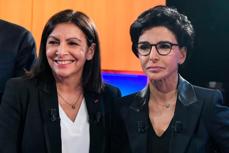    Socialisten Anne Hidalgo og den konservative Rachida Dati (med briller) er favoritter ved valget i Paris. En af den kommende borgmesters største opgaver bliver håndteringen af coronaen på lokalt plan og afviklingen af OL i Paris i 2024. Foto: Bertrand Guay/Ritzau Scanpix