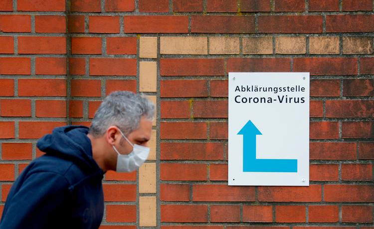  Koordinering på tværs af landegrænser bliver afgørende for, om coronakrisen bliver standset, før det udløser en regulær finasiel krise, vurderer ekspert.  Foto: Odd Andersen/Ritzau Scanpix