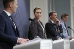 Mette Frederiksen meddelte fredag aften, at de danske grænser vil lukke den næste måned. 