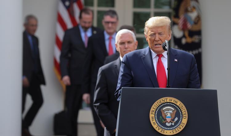 Donald Trump erklærede krisetilstand i USA ved et pressemøde klokken 15 lokal tid. Foto: Jonathan Ernst/Ritzau Scanpix