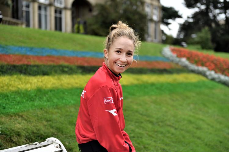 Den ambitiøse landevejsrytter Cecilie Uttrup Ludwig befinder sig i en venteposition her i den coronaramte forårssæson. Det kribler i hende for at komme i gang, men hun er helt forstående for beslutningerne i den aktuelle krise. Foto: Tariq Mikkel Khan/POLFOTO