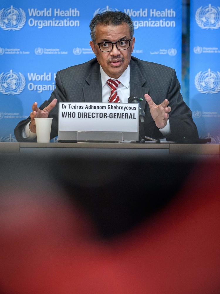  »Vi kan ikke stoppe denne pandemi, hvis vi ikke ved, hvem der er smittet. Vi har et simpelt budskab til alle lande: test, test, test. Test alle mistænkte tilfælde«, lyder det fra WHO-chefen på organisationens daglige pressemøde. Foto: Fabrice Coffrini/Ritzau Scanpix