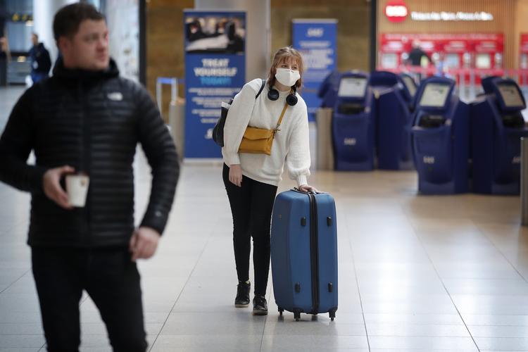 Der er så få passagerer i Københavns Lufthavn, at lufthavnen nu sender 1.500 medarbejdere hjem.   Foto: Jens Dresling/POLFOTO