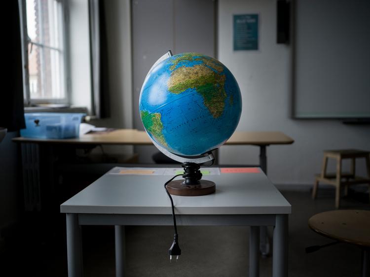I Bavnehøj Skole i Københavns  Sydhavn er lokalerne tomme. Ingen elever er mødt op siden fredag. Foto: Mads Nissen/POLFOTO