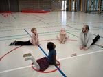 Kalvebod Fælled Skole på Amager har haft fem elever mandag og tirsdag. De plejer at modtage omkring 450 børn hver dag. Foto: Mads Nissen/POLFOTO
