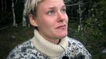 Emma har været spejder, men det er ikke remser, som 'tjikkerlikker, tjikkelikker, tjaw, tjaw, tjaw' der kommer ud af munden på hende. Foto: DR 