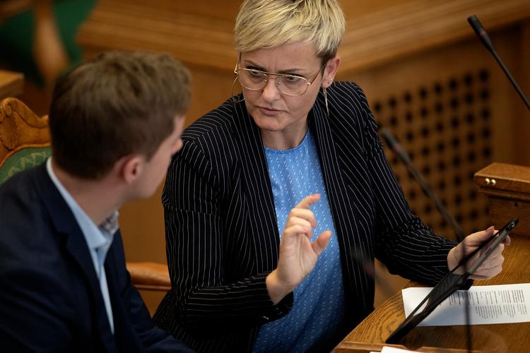 Børne- og undervisningsminister. Pernille Rosenkrantz-Theil får nye magtbeføjelser, når Folketinget hastebehandler om lov om udsættelse eller aflysning af eksaminer. Foto: Peter Hove Olesen/POLFOTO