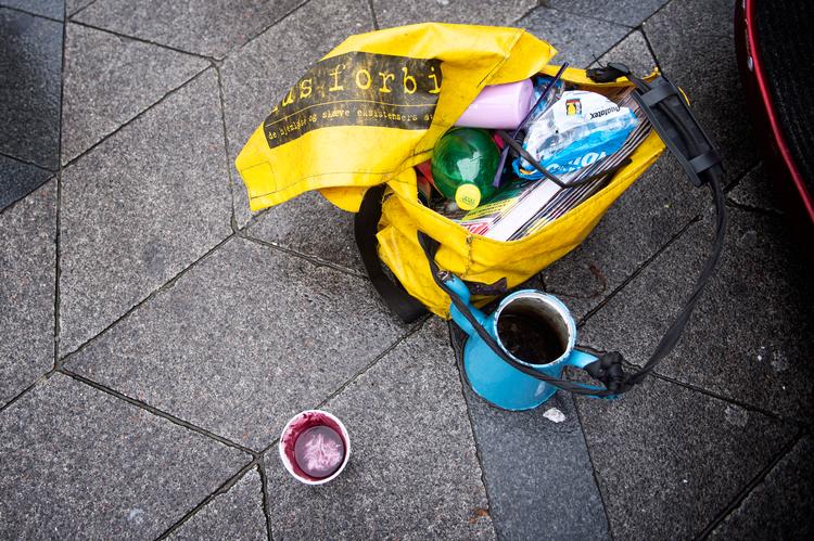 Hjemløse mødes af lukkede herberger landet over på grund af coronakrisen. Påbud om ikke at samles mere end ti personer forværrer situationen markant. Foto: Ida Guldbæk Arentsen/Ritzau Scanpix