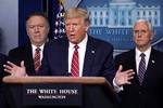 USA's præsident, Donald Trump, afholder pressemøde sammen med udenrigsminister, Mike Pompeo, og vicepræsident, Mike Pence. Præsidenten havde et noget overraskende svar på spørgsmålet fra en journalist om, der var noget han ville sige til befolkningen ift. situationen med coronavirus.  Foto: Alex Wong/Ritzau Scanpix