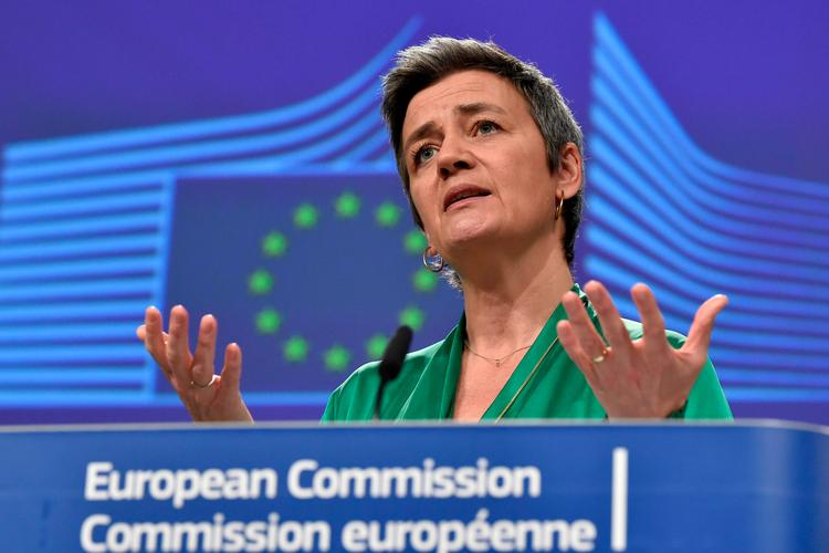   Vestager giver midlertidigt EU-landene tilladelse til at pumpe penge i nødlidende virksomheder.  Foto: John Thys/Ritzau Scanpix