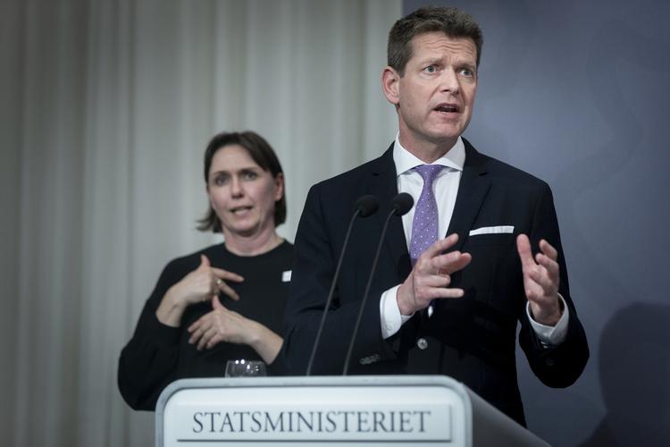 »Vi er nødt til at tage hensyn til, hvordan vi bruger sundhedsvæsnets ressourcer bedst muligt, også i forhold til at undersøge folk for corona«, siger Sundhedsstyrelsens chef, Søren Brostrøm. Foto: Mads Nissen/POLFOTO