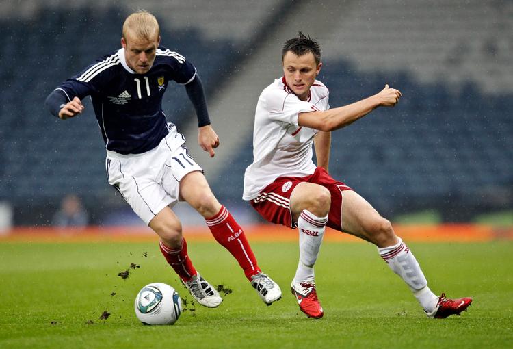 Siden 2007 har Steven Naismith spillet 51 landskampe for Skotland. En af dem var mod Danmark og William Kvist Jørgensen i Glasgow i 2011.   Foto: Jens Dresling/POLFOTO